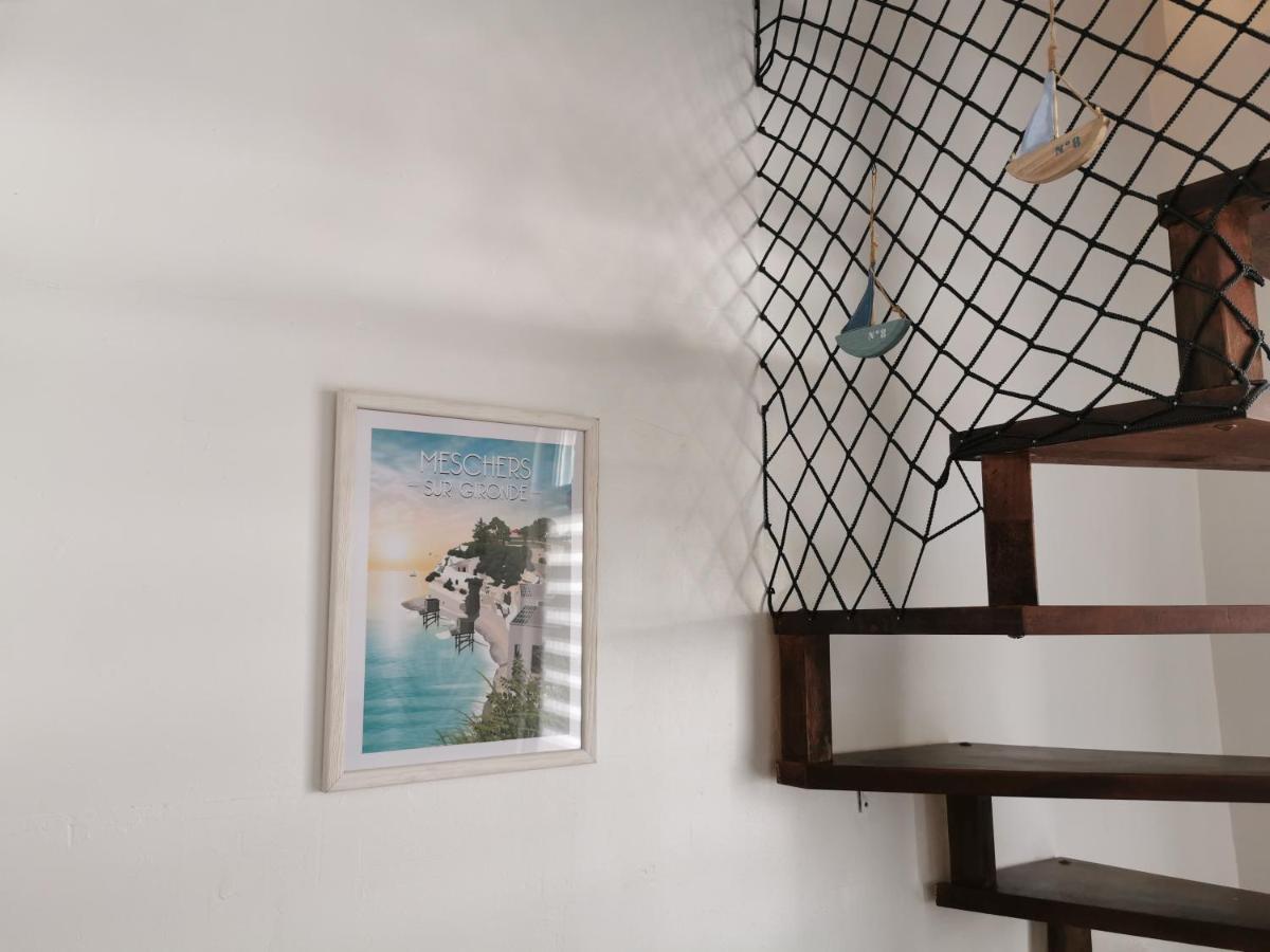Charmant Appartement Dans Centre Meschers/Gironde Exterior photo